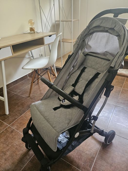 Chicco - Carrinho de Passeio Trolley Me Light Grey