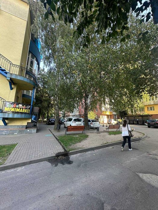 ЮВІЛЕЙНИЙ 100м2 Здам приміщення в ГУСТОЗАСЕЛЕНОМУ районі з Парковкою