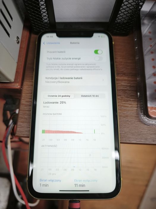 iPhone 11 – żółty – 128 GB