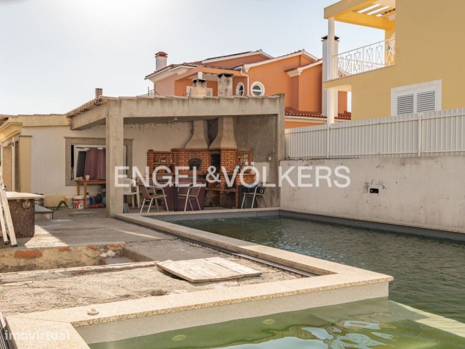 Moradia com Piscina e Jacuzzi em Azeitão Privacidade e Qualidade de...
