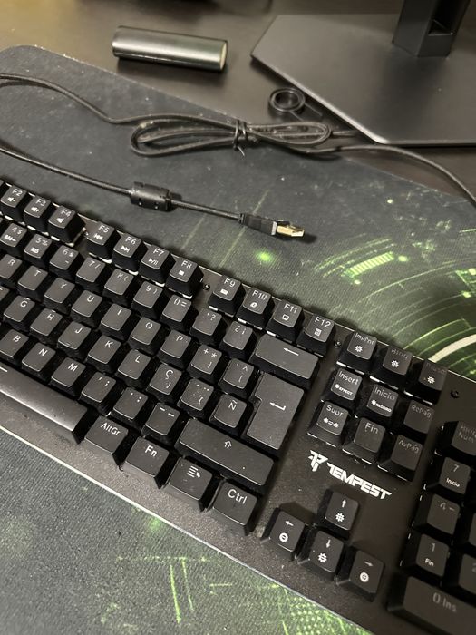Teclado mecanico Tempest