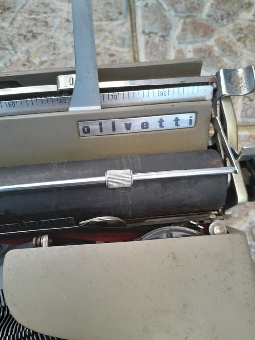 Máquina de escrever.