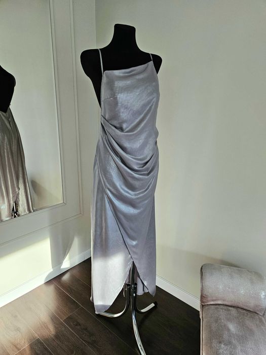 Sukienka maxi srebrna odkryte plecy Asos L 40 na ramiączkach