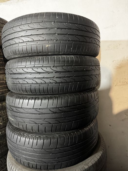 Продам копмлект шин Bridgestone Dueller sport 215 65 R16