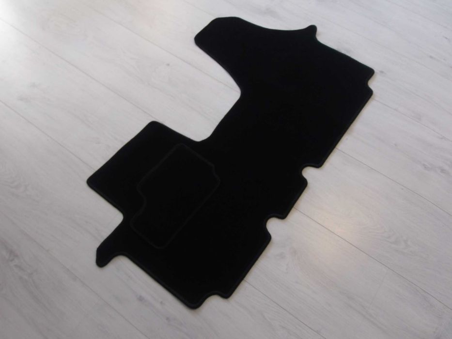 Dywaniki Welurowe OPEL VIVARO RENAULT TRAFIC Nissan Primastar Rok 01-1