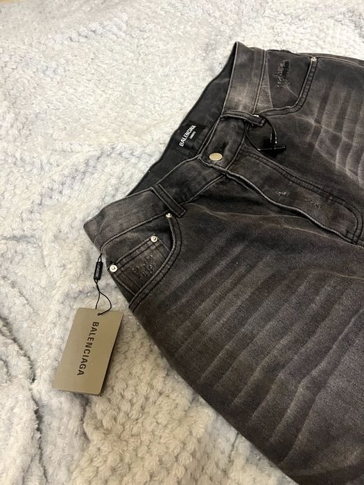 Balenciaga baggy jeans