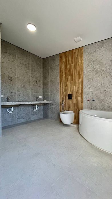 Продаж елітного ТАУНХАУСА, ФІНАЛЬНИЙ ЕТАП РЕМОНТУ, вул. Горіхівська