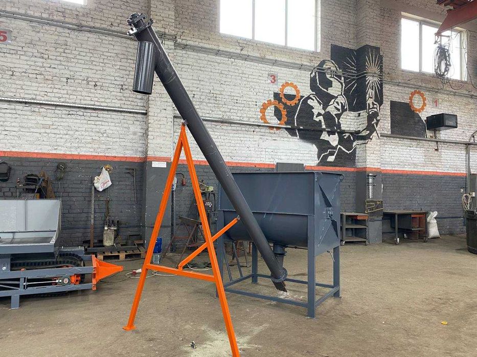Смеситель кормов, смешиватель, горизонтальный, змішувач, комбикормов
