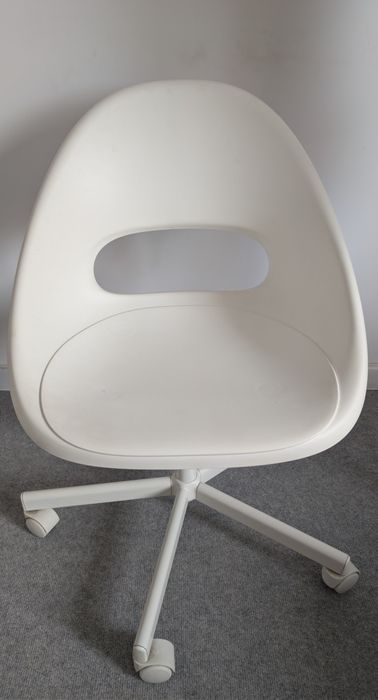 Krzesło biurowe Ikea loberget malskar białe