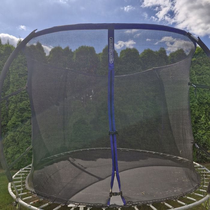 Trampolina bez ochrony