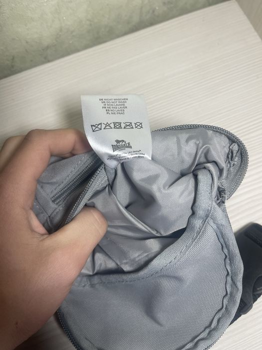 Сумка бананка lonsdale