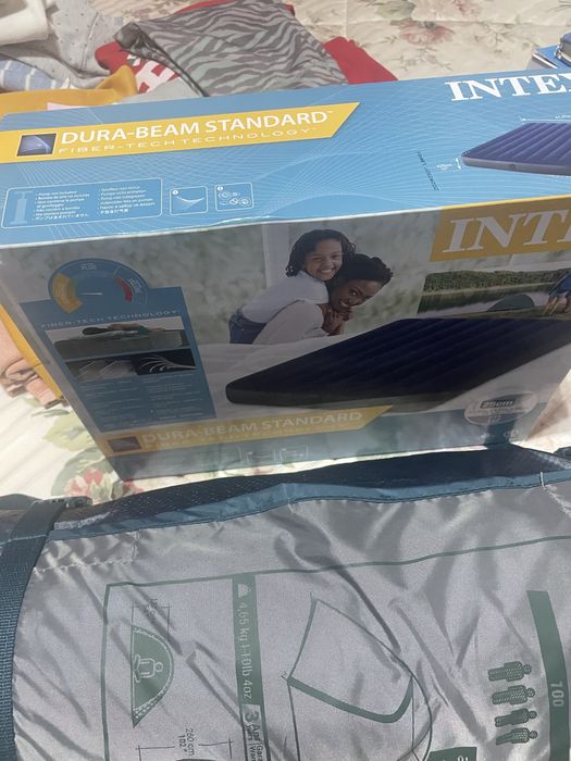 Vendo tenta de campismo,esta nova e numca foi usada