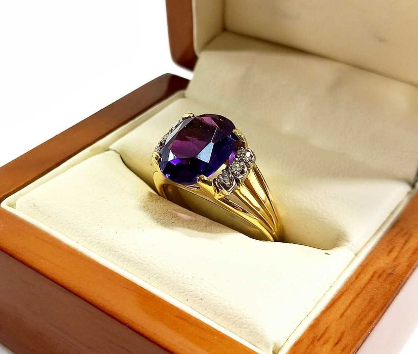 Piękny złoty pierścionek z Ametystem i diamentami Pr.750 R.19 Loombard