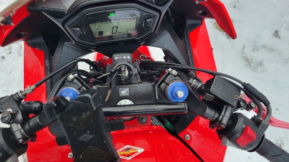 Honda CBR 400R Sport Bike