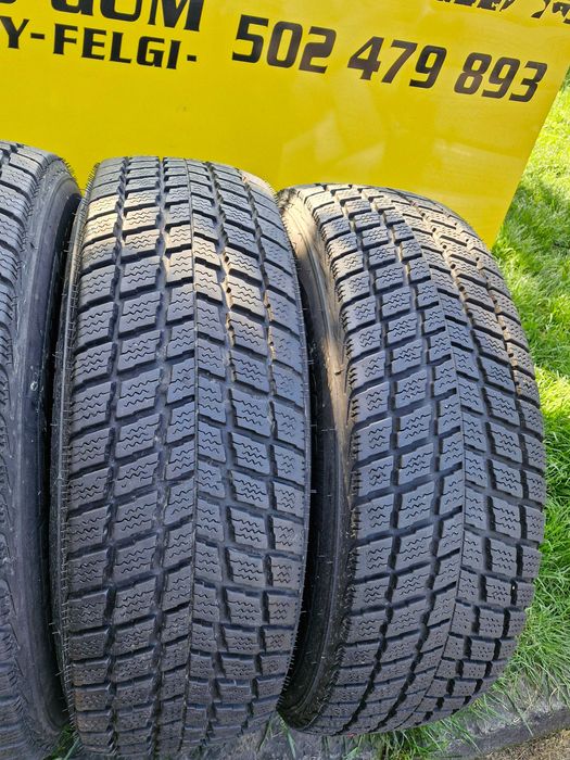 Opony Zimowe 215/70R16 Nexen Winguard SUV 4sztuki Montaż