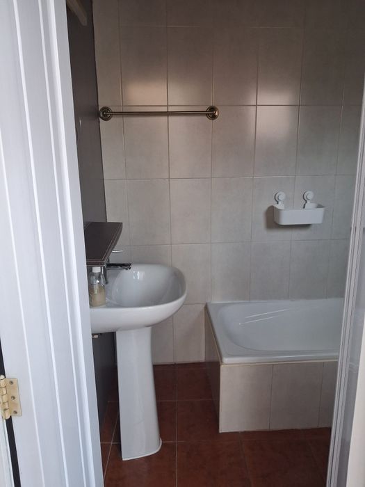 Apartamento T2 para alugar na Rua de São Bento, Lisboa.