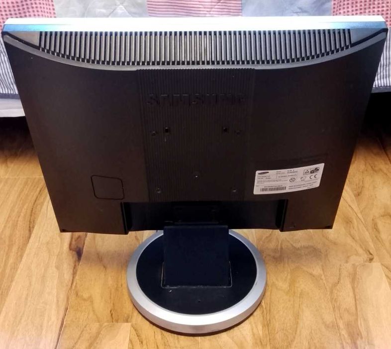 Монитор Samsung 913c