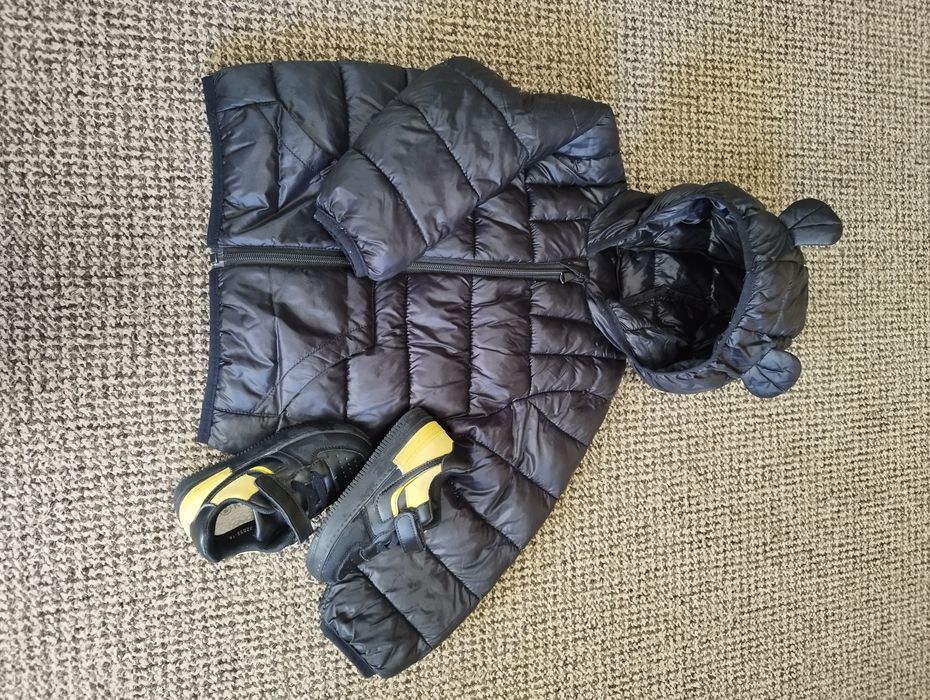 Вітрівка, кросівки 24р на 2/3роки