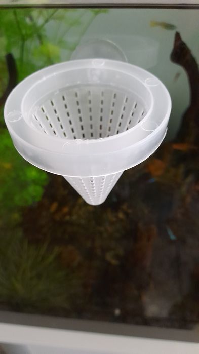 Alimentador para peixes