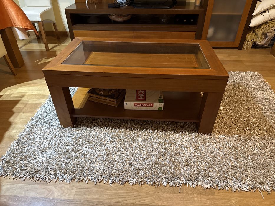 Armário e mesa madeira