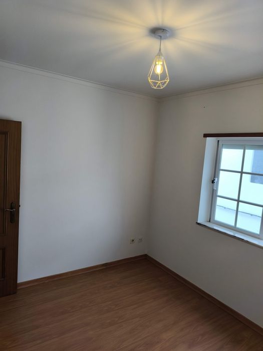 Quarto anual com despesas incluídas