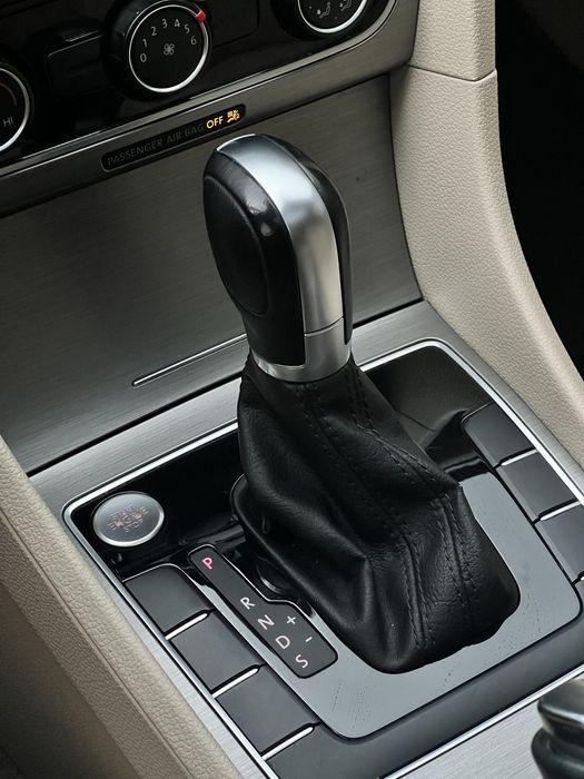 Volkswagen PASSAT 2014