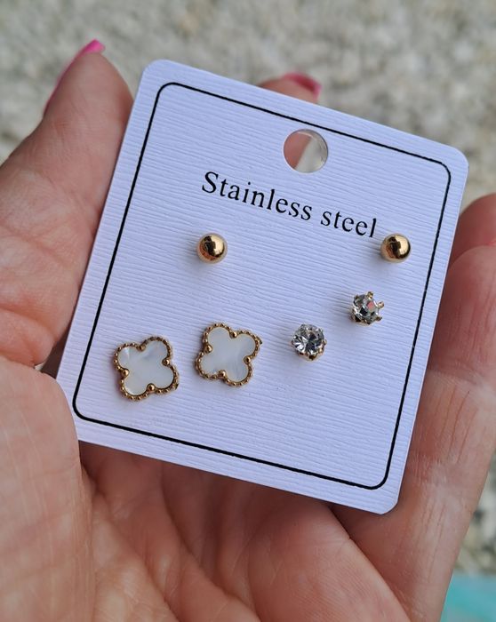 Zestaw 3 pary kolczyków jasne koniczynki, cyrkonie, kuleczki małe wkrę