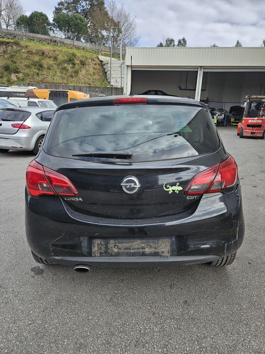 Opel Corsa E 1.3 CDTi de 2016 para peças