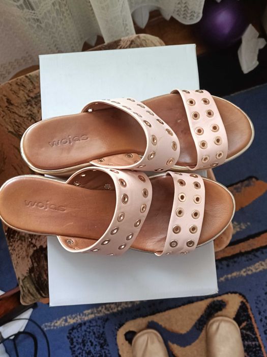 Klapki Wojas skórzane 37