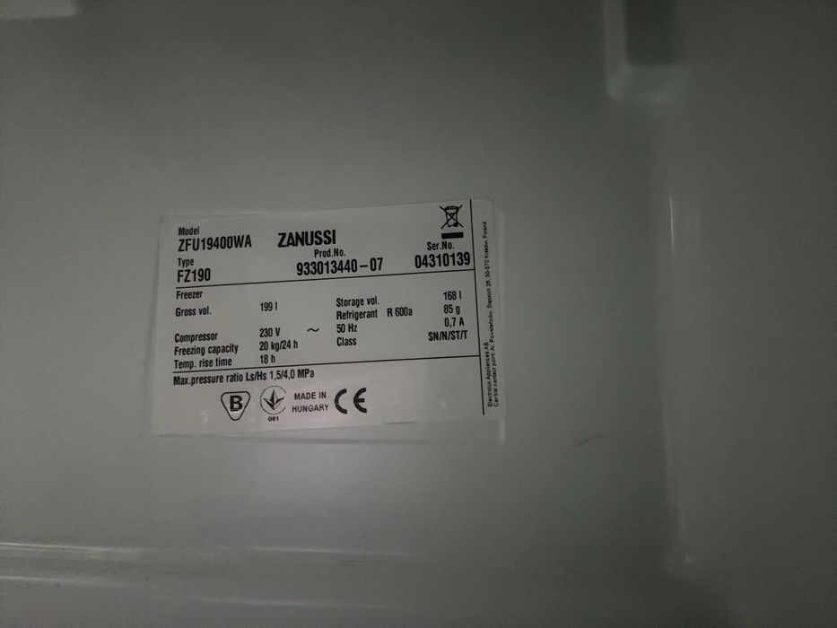 Arca Congeladora Vertical da Zanussi