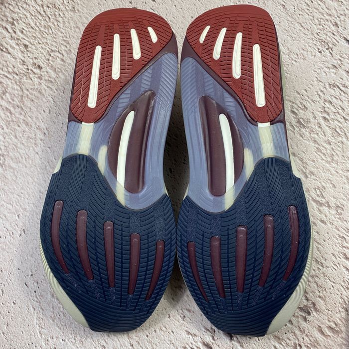 41 44 ih8719 Adidas supernova solution 2 m бігові кросівки running