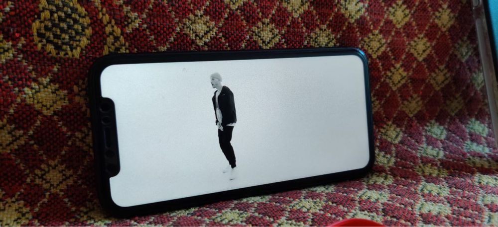 Телефон Iphone 11