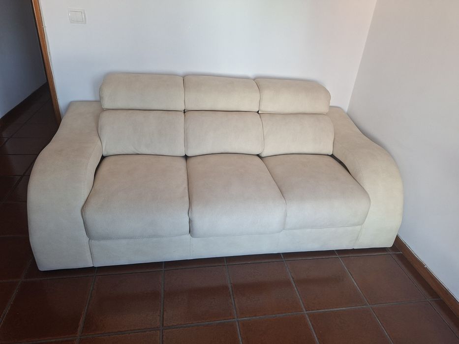 Sofá 3 lugares extensível + 4 puffs, amarelo-manteiga
