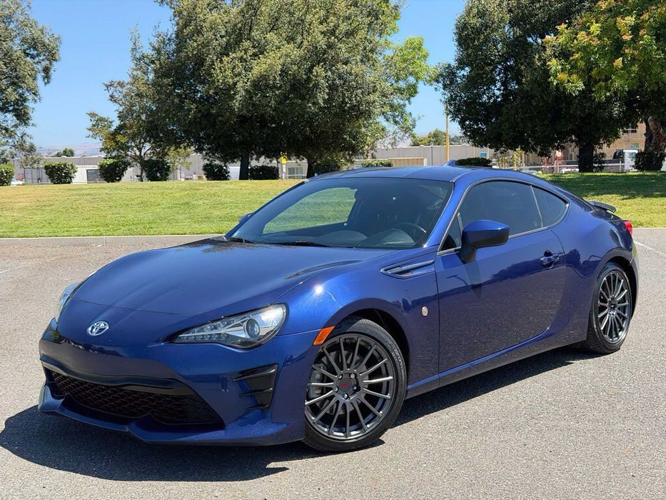 Toyota 86      2017
