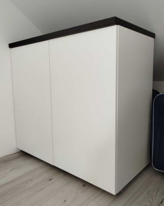 Szafka duža na kółkach