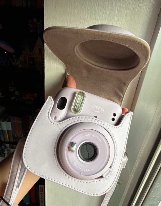 Máquina Instax Mini 11 + capa