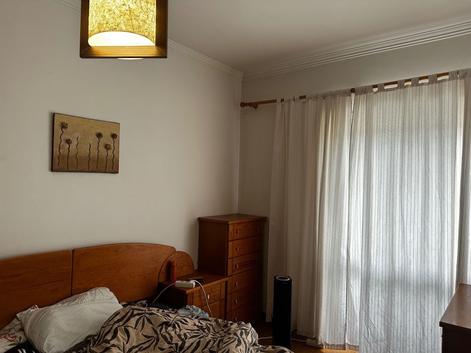 Quarto disponível para arrendar na Damaia, Amadora