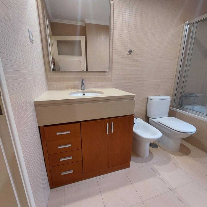 Apartamento T4 em Celas