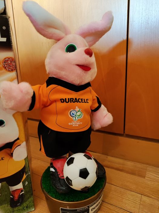 Coelho pilhas duracell
