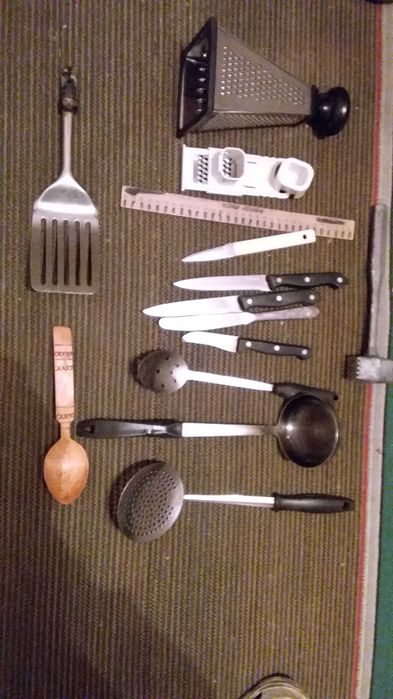 Соковыжималка, мясорубка, кастрюли, иное