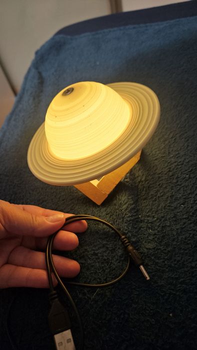 Łampa Saturn w stanie bdb