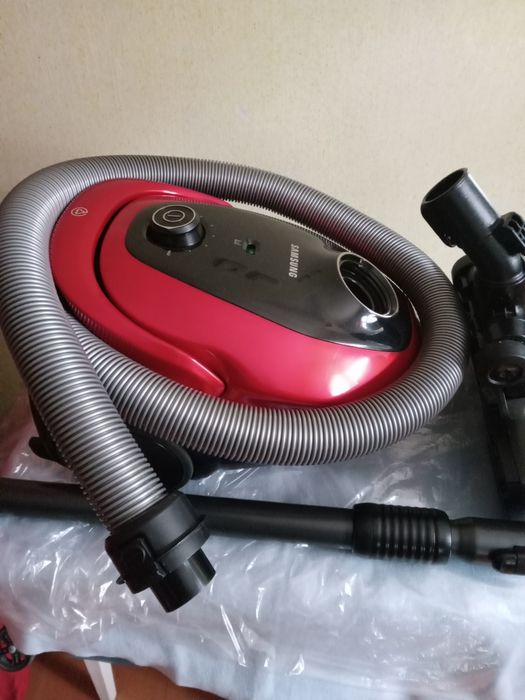 Пылесос Samsung VCO7M25EOW