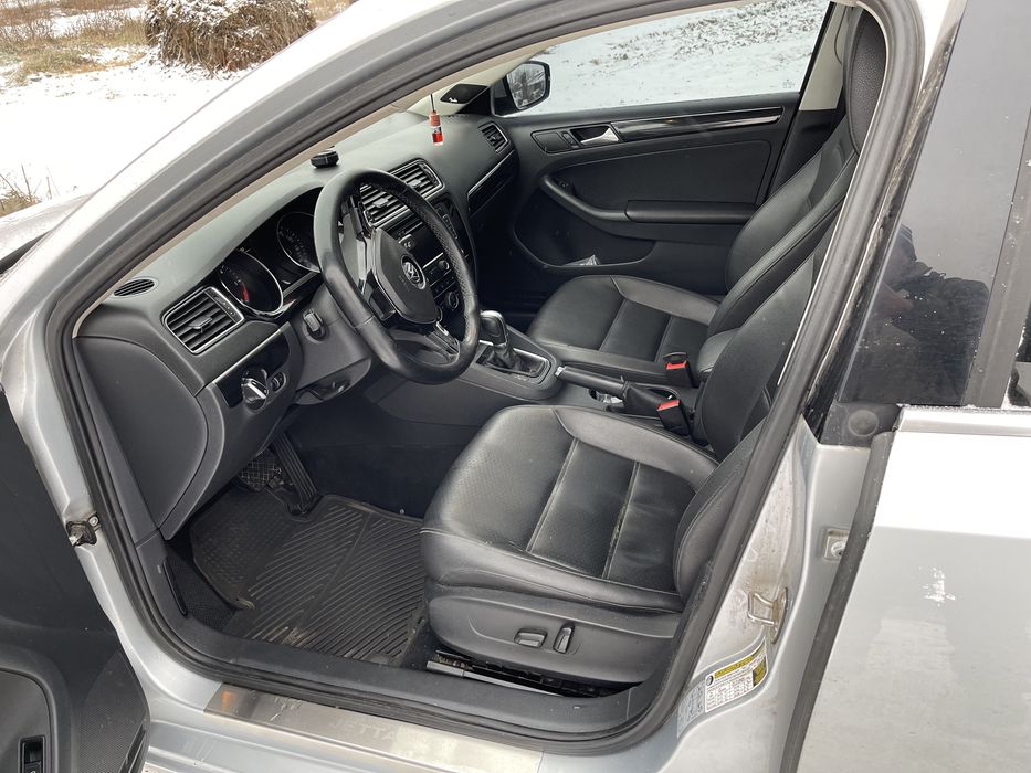 Volkswagen JETTA комплектация SEL год выпуска 2015