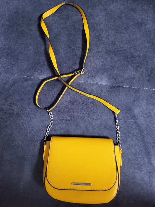 Musztardowa mała torebka