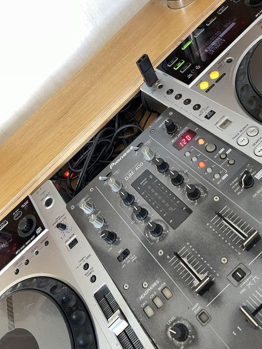 pioneer cdj 400 - Купить музыкальные инструменты - Цена на OLX.ua
