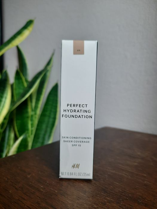H&m podkład nowy do twarzy perfect hydrating foundation odcien olive