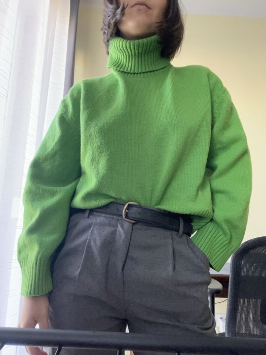 Зелений светр з гольфом H&M