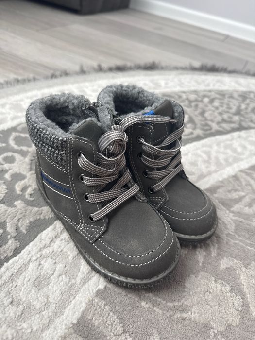 Одяг для хлопчика 98-104 новий штани ,футболки ,боді,лонг,колготи