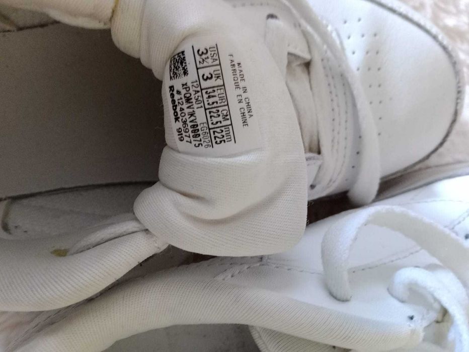 Sapatilha Reebok - branco - calça 35