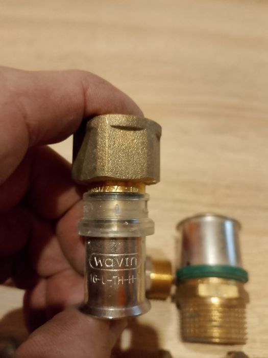 *Wyprzedaż*Zestaw kształtek hydraulicznych.